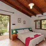 아파트호텔 With Swimming Pool A Few Minutes From 3*