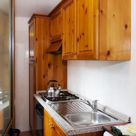 With Swimming Pool A Few Minutes From Aparthotel