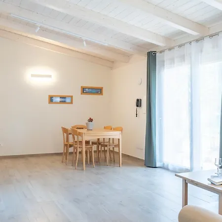 With Swimming Pool A Few Minutes From Aparthotel