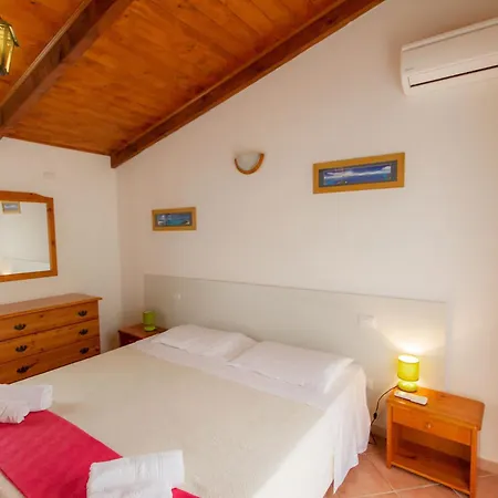 With Swimming Pool A Few Minutes From Aparthotel Alghero