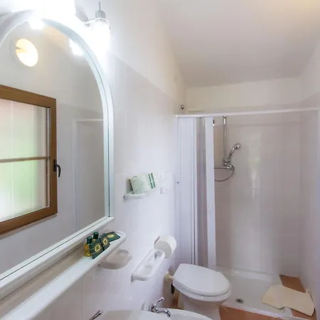 With Swimming Pool A Few Minutes From Alghero