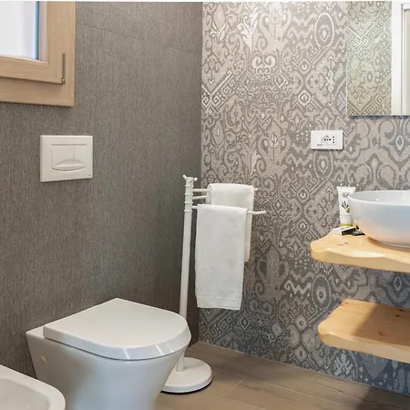 Aparthotel With Swimming Pool A Few Minutes From 3*