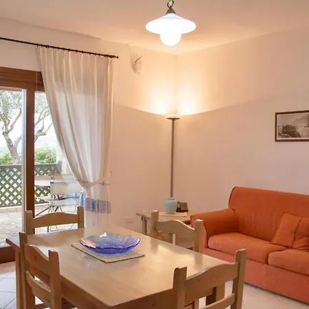 Aparthotel With Swimming Pool A Few Minutes From Alghero