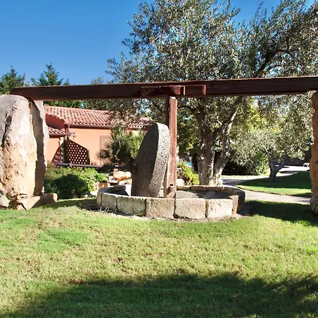 מלון דירות With Swimming Pool A Few Minutes From 3*