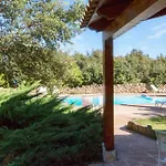 With Swimming Pool A Few Minutes From Ξενοδοχείο με διαμερίσματα
