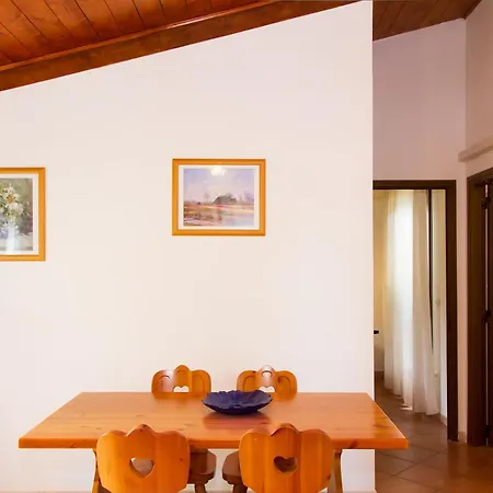 Apartahotel With Swimming Pool A Few Minutes From 3*