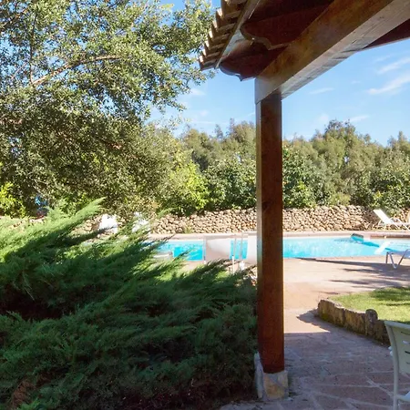 With Swimming Pool A Few Minutes From Appart hôtel