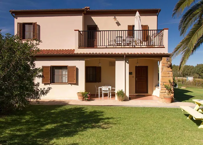 With Swimming Pool A Few Minutes From Aparthotel